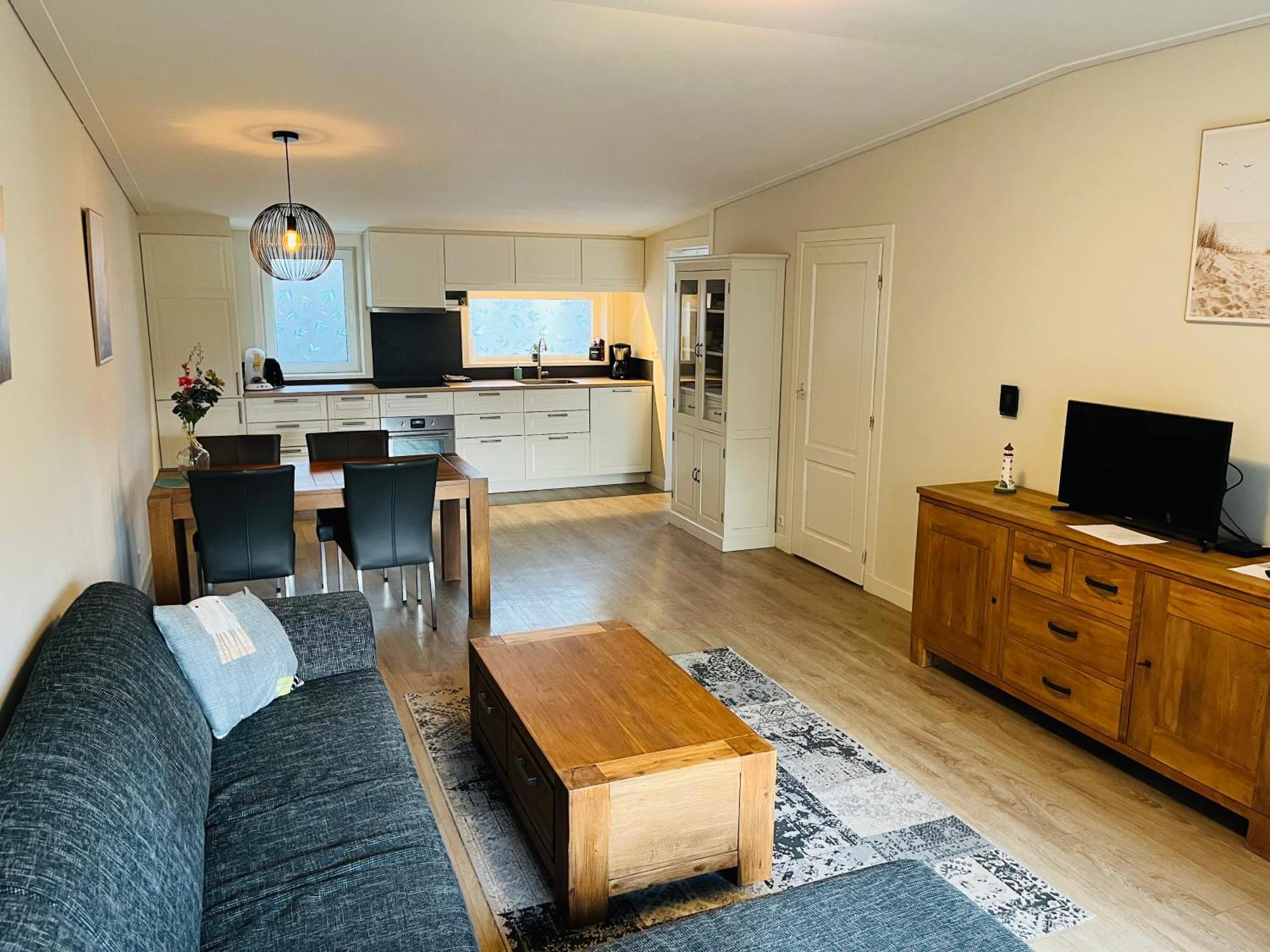 Rustig Gelegen Recreatiewoning In Zeeland Apartment Bruinisse Ngoại thất bức ảnh